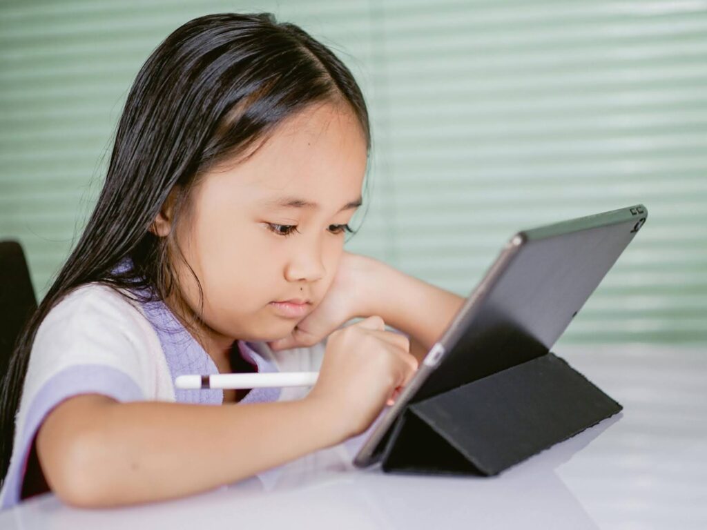A Parent’s Guide to Protecting Your Children From Digital Overload